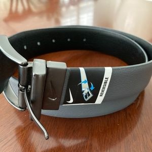 Nike belt reversible/ size 32